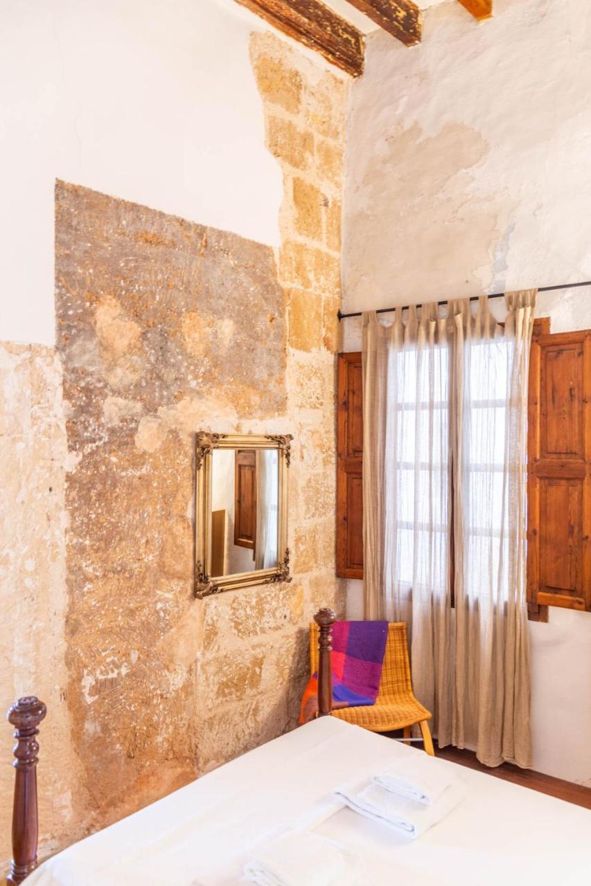 Hébergement de vacances Townhouse In 300 Mts To The *