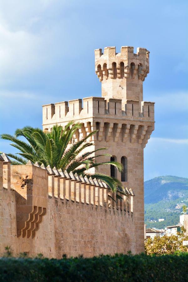 Townhouse In 300 Mts To The Hébergement de vacances