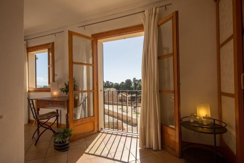 Townhouse In 300 Mts To The Hébergement de vacances